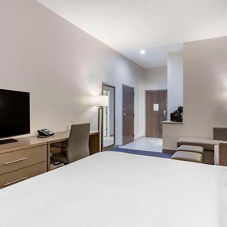 Comfort Suites Scottsdale Talking Stick Entertainment District Exterior photo